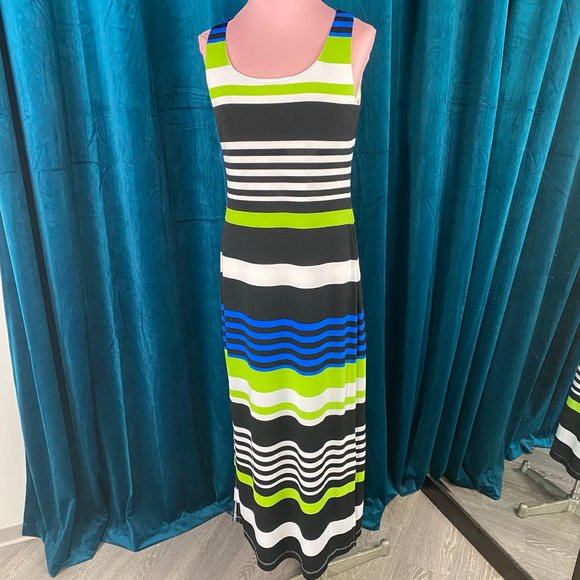 Jessica Howard U - Neckline Striped Maxi Dress - Picture 2 of 8